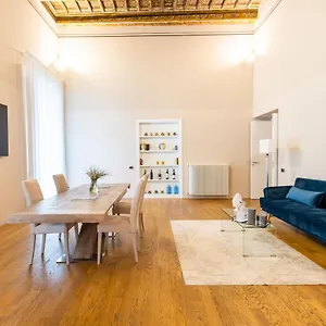 ** Bed and breakfast Moncada Suites&apartments Italia
